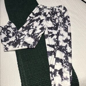 Women’s Black and White Tie-Dye Joggers